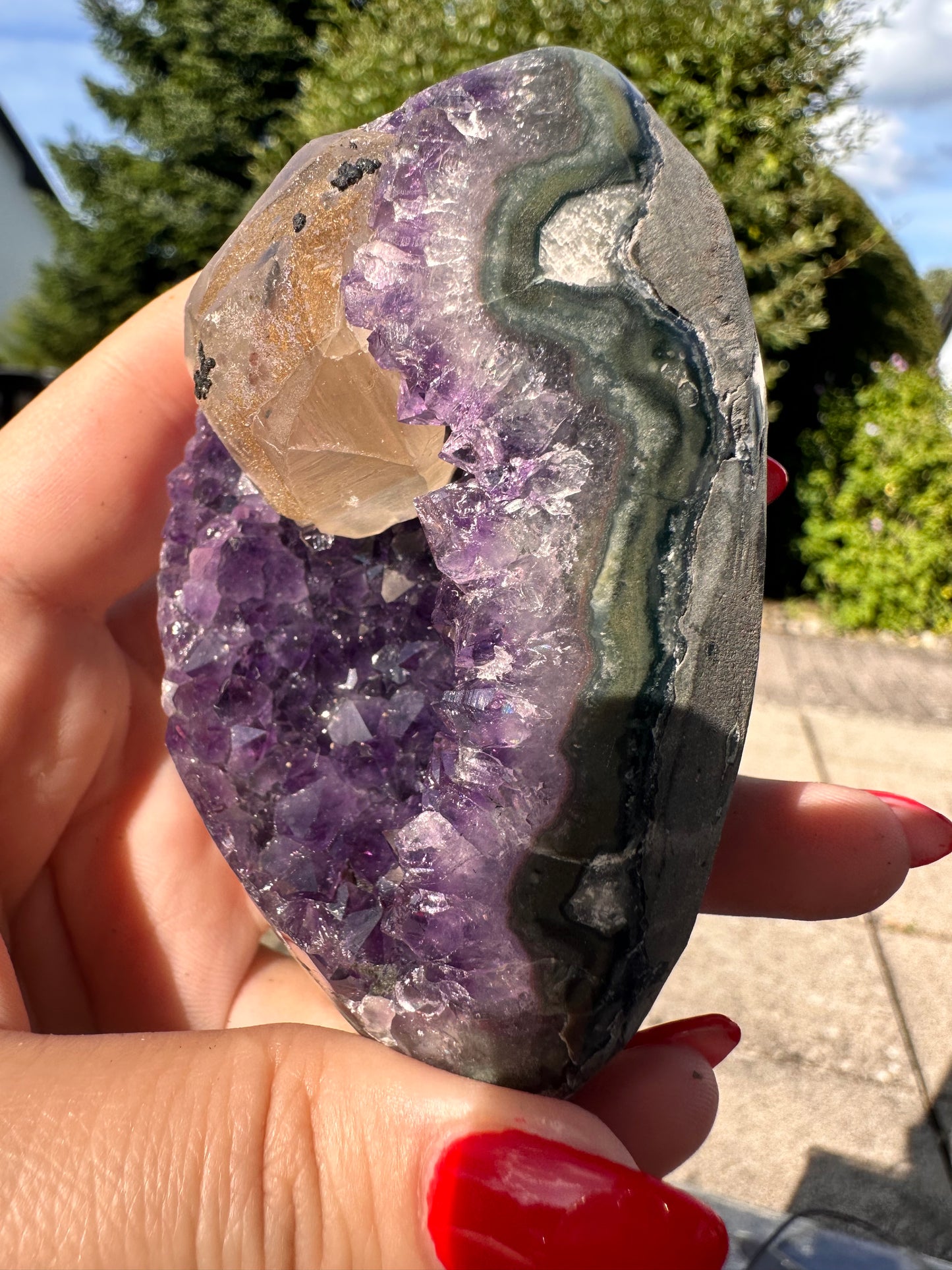 Amethyst auf Metallständer Nr. 20