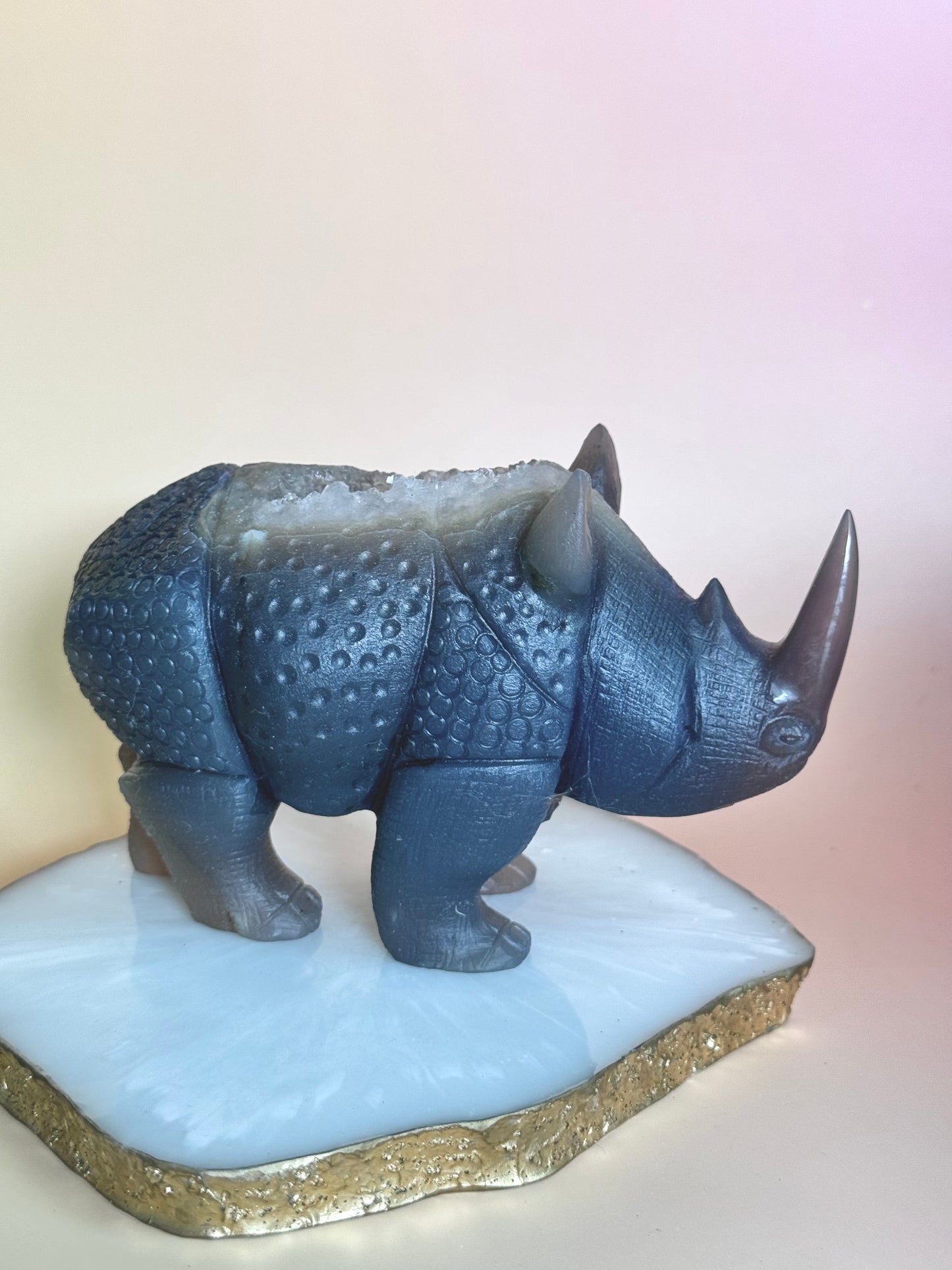 Achat Nashorn Carving