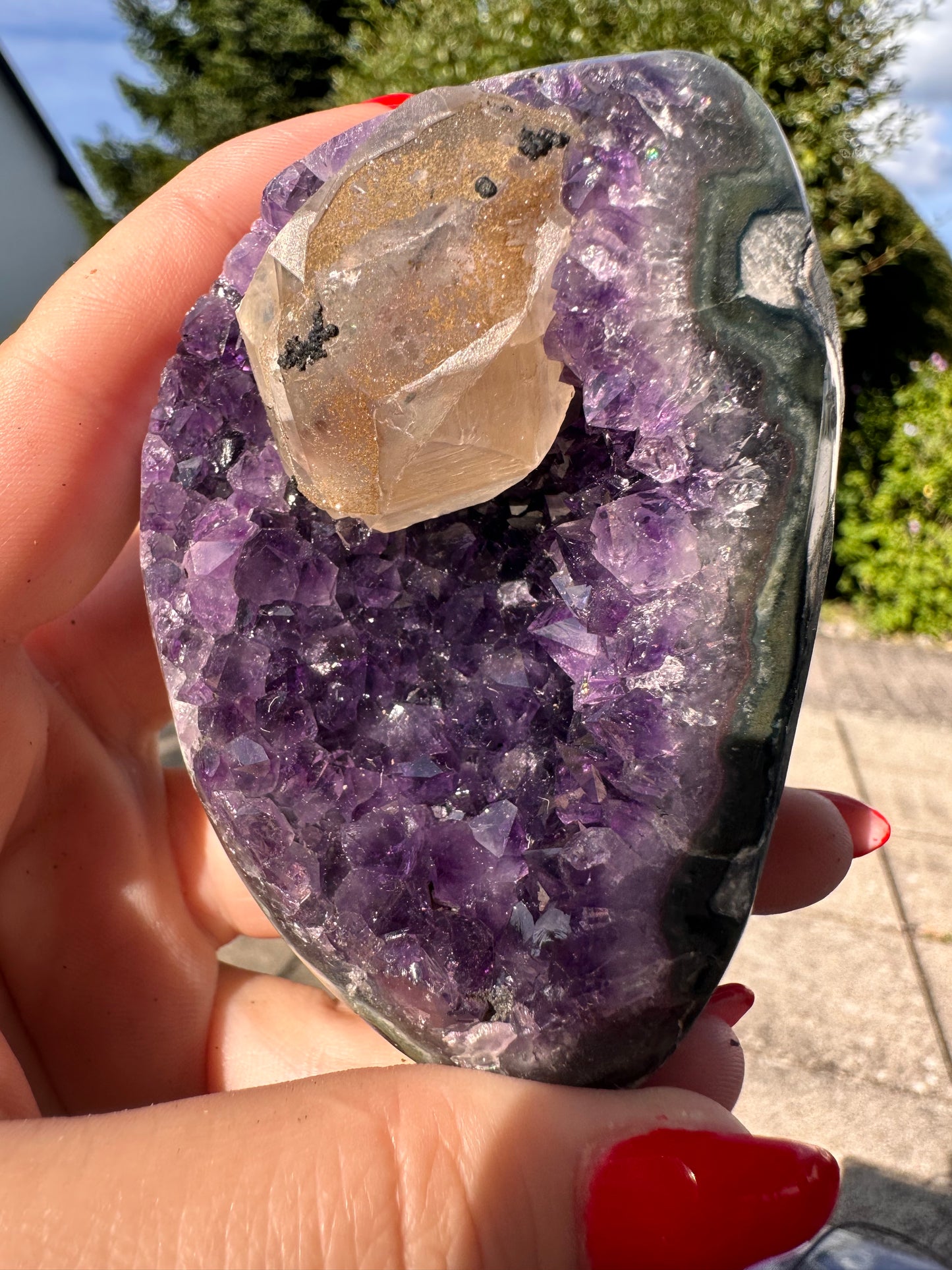 Amethyst auf Metallständer Nr. 20