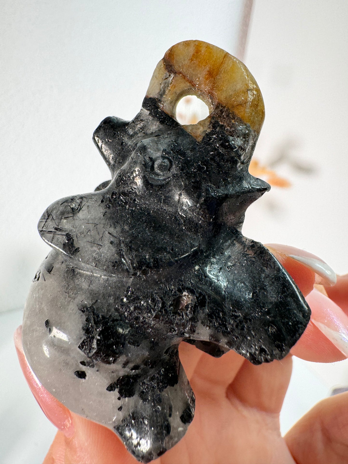 Turmalin in Quarz Elefant Nr. 15