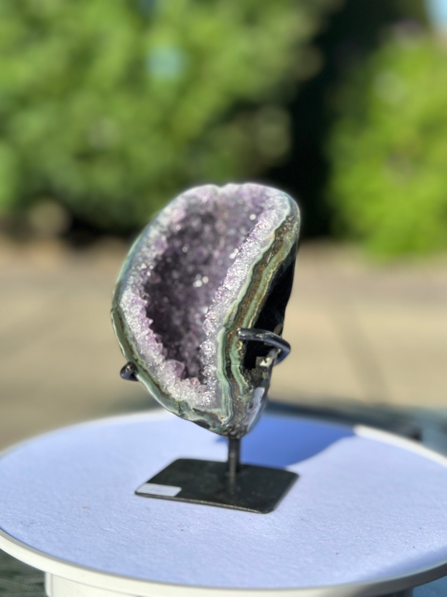 Amethyst auf Metallständer Nr. 16