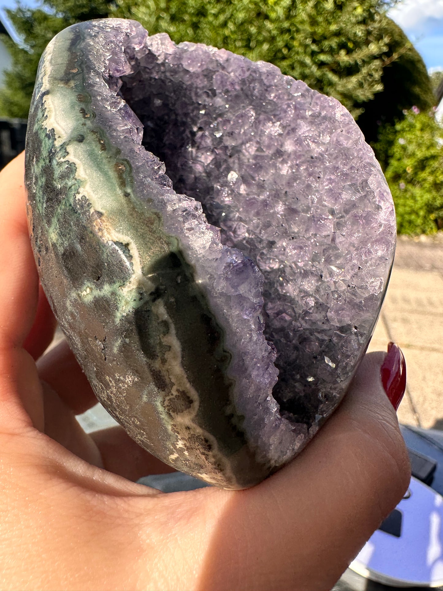 Amethyst auf Metallständer Nr. 16