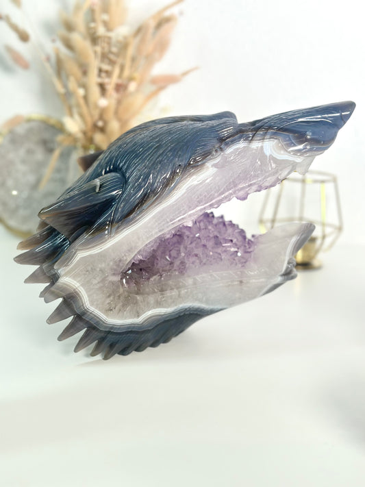 XXL Amethyst Wolf Carving