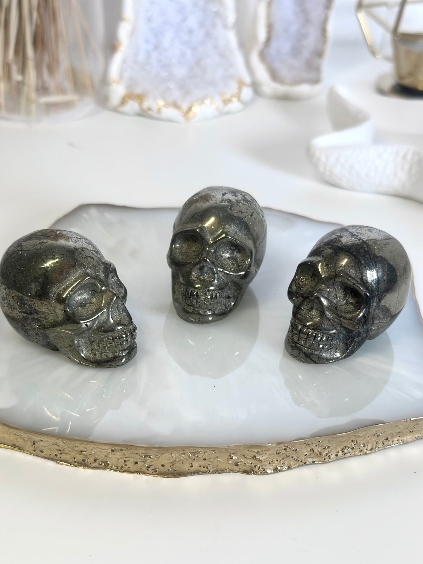 Totenkopf Pyrit Carving