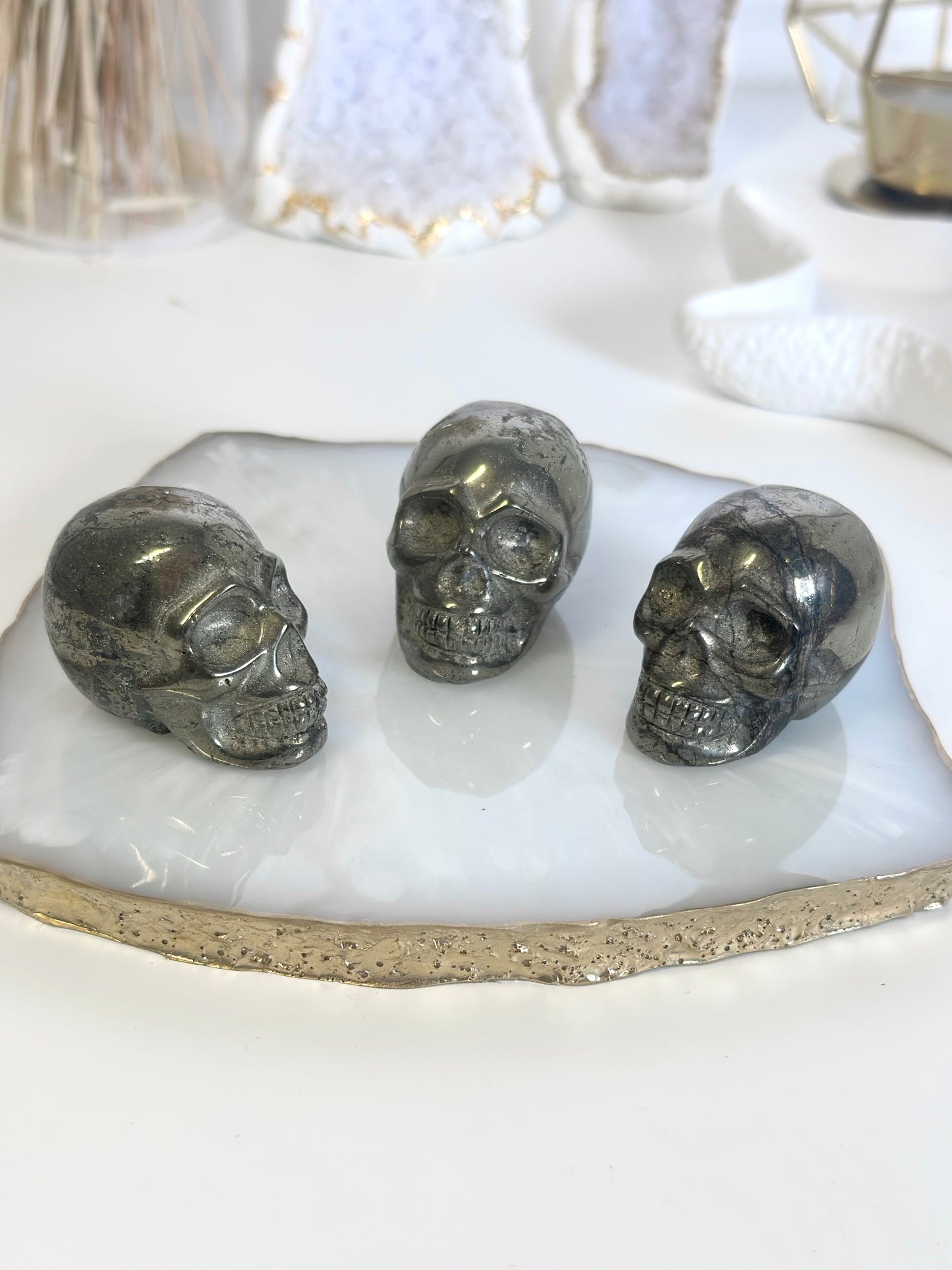 Totenkopf Pyrit Carving