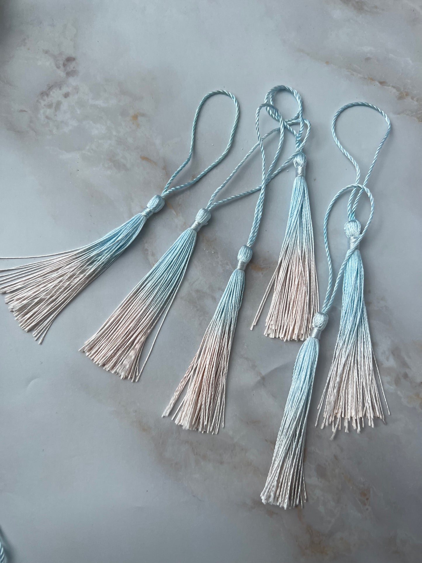Quaste Blau Rosa Ombre