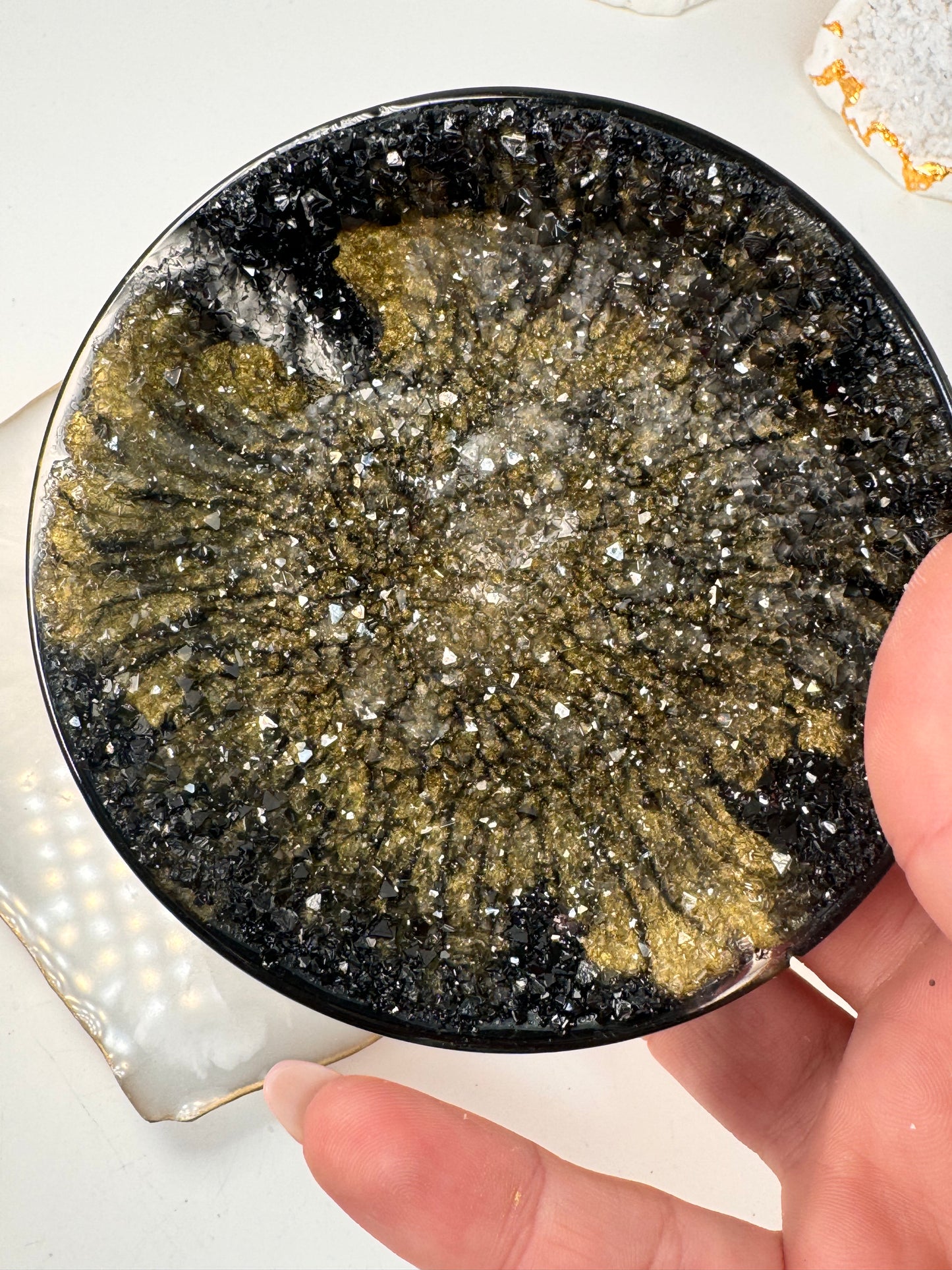 Schälchen Glitzer rund schwarz gold