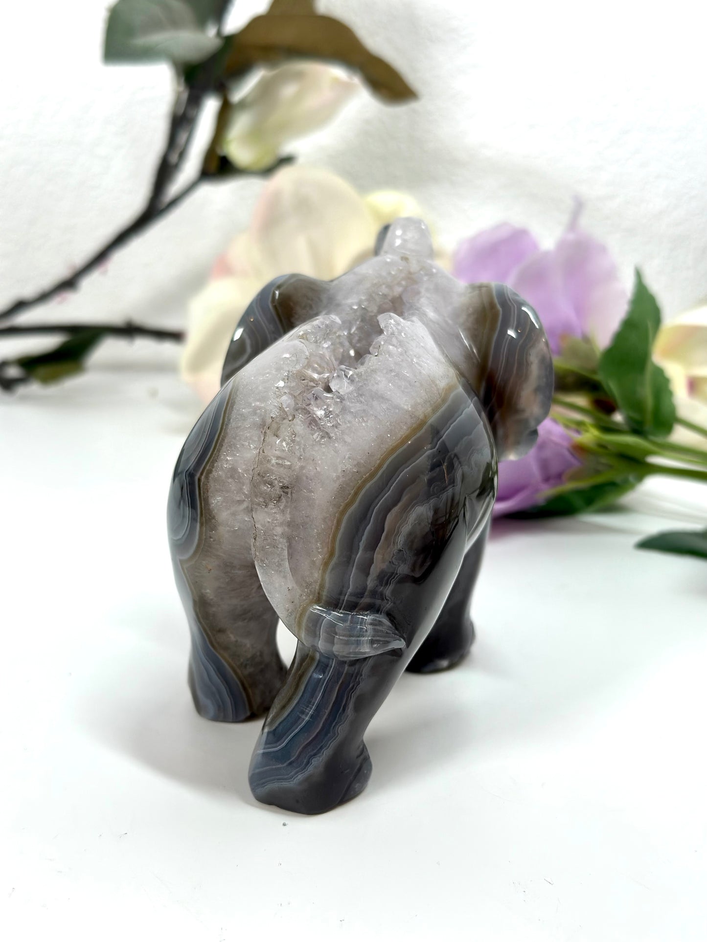 Amethyst Elefant Carving