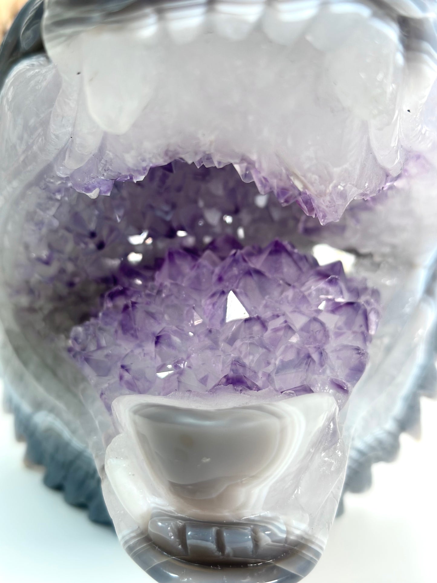 XXL Amethyst Wolf Carving