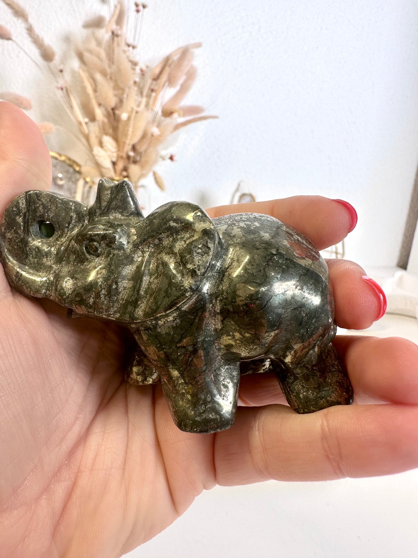 Elefanten Pyrit Carving