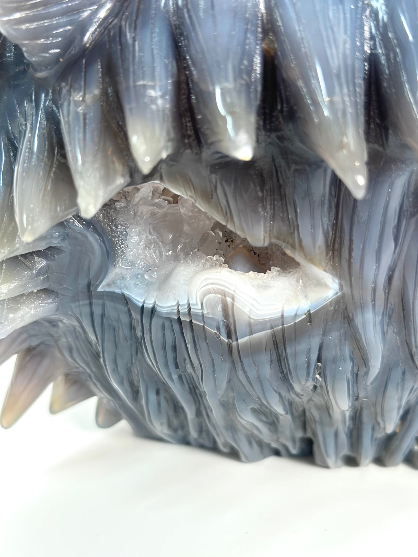 XXL Amethyst Wolf Carving
