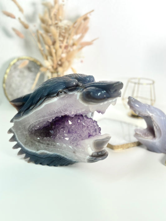 XXL Amethyst Wolf Carving