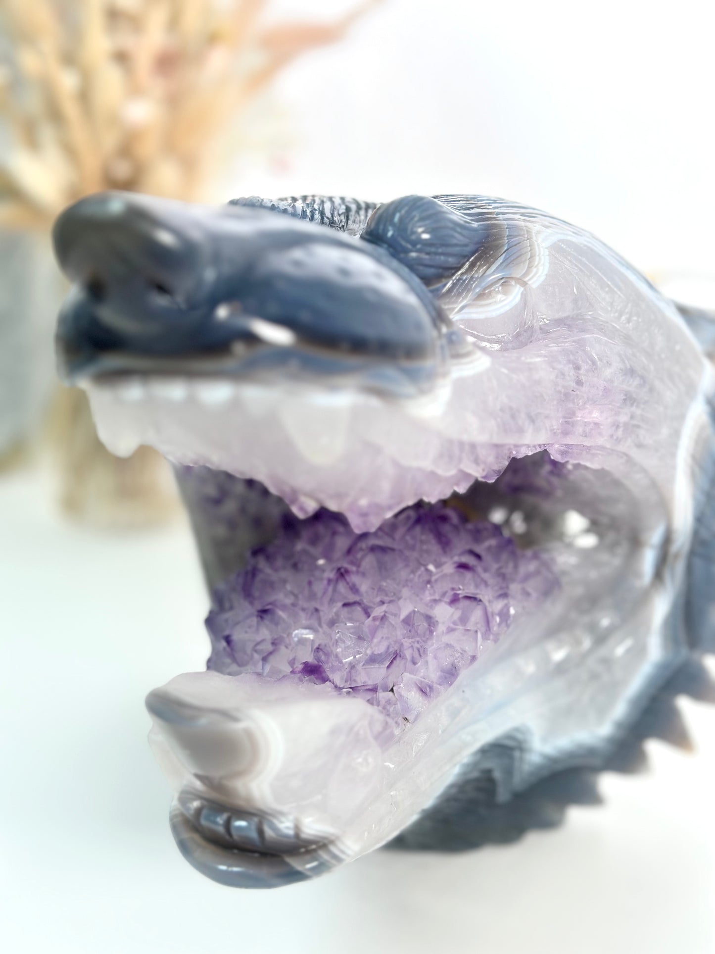 XXL Amethyst Wolf Carving