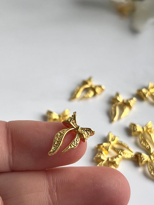 Schleifchen in Gold