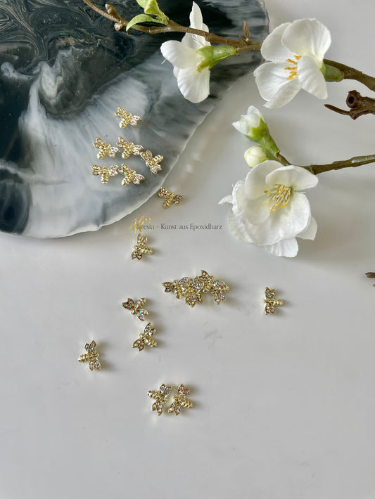 Bienchen Zweiflügler in Zartgold mit Glitzersteinchen