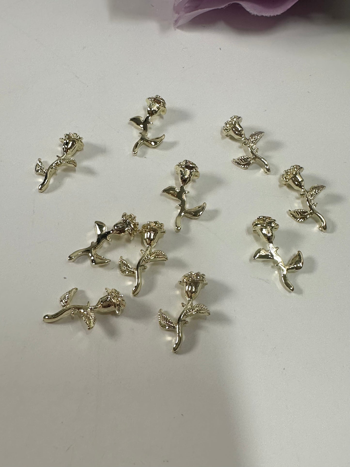 Rosen goldfarben