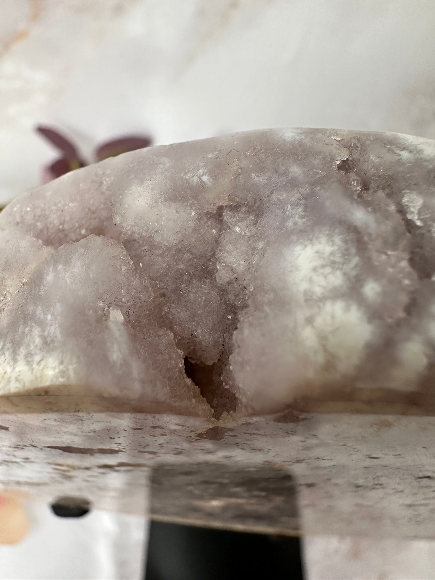 Pink Amethyst Herz auf Metallständer